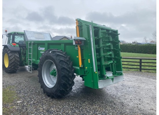 Conor 8 ton rear discharge spreader