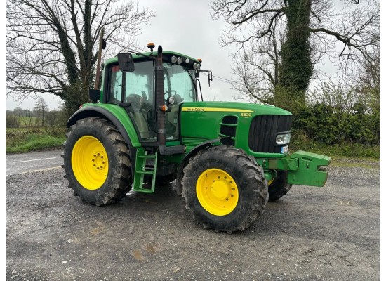 John Deere 6530