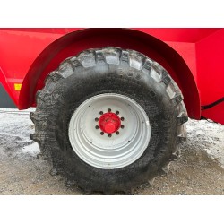 Peraud rear discharge Muckspreader