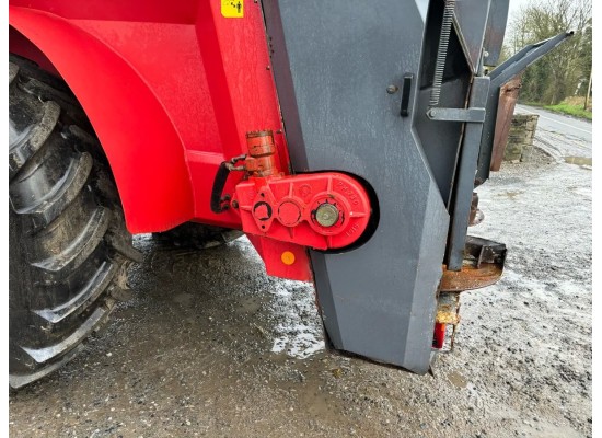 Peraud rear discharge Muckspreader