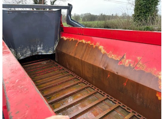 Peraud rear discharge Muckspreader