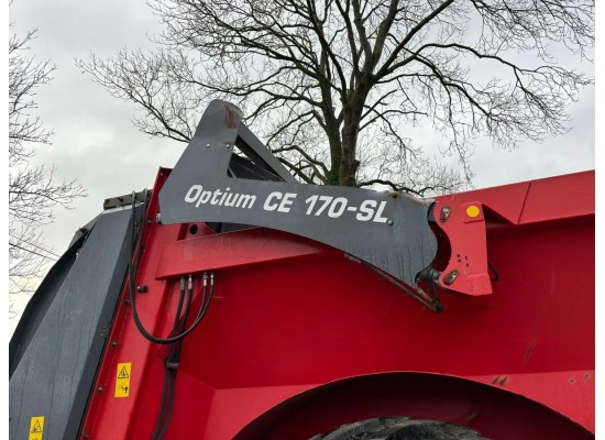 Peraud rear discharge Muckspreader