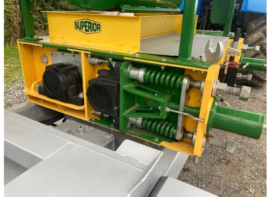 Superior super 16 grain roller