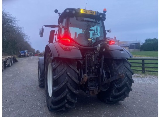 Valtra T254
